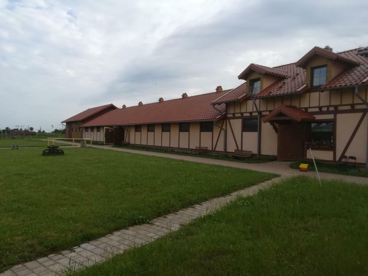 Pensjonat Przy Stajni Kierzkowo  Exteriör bild